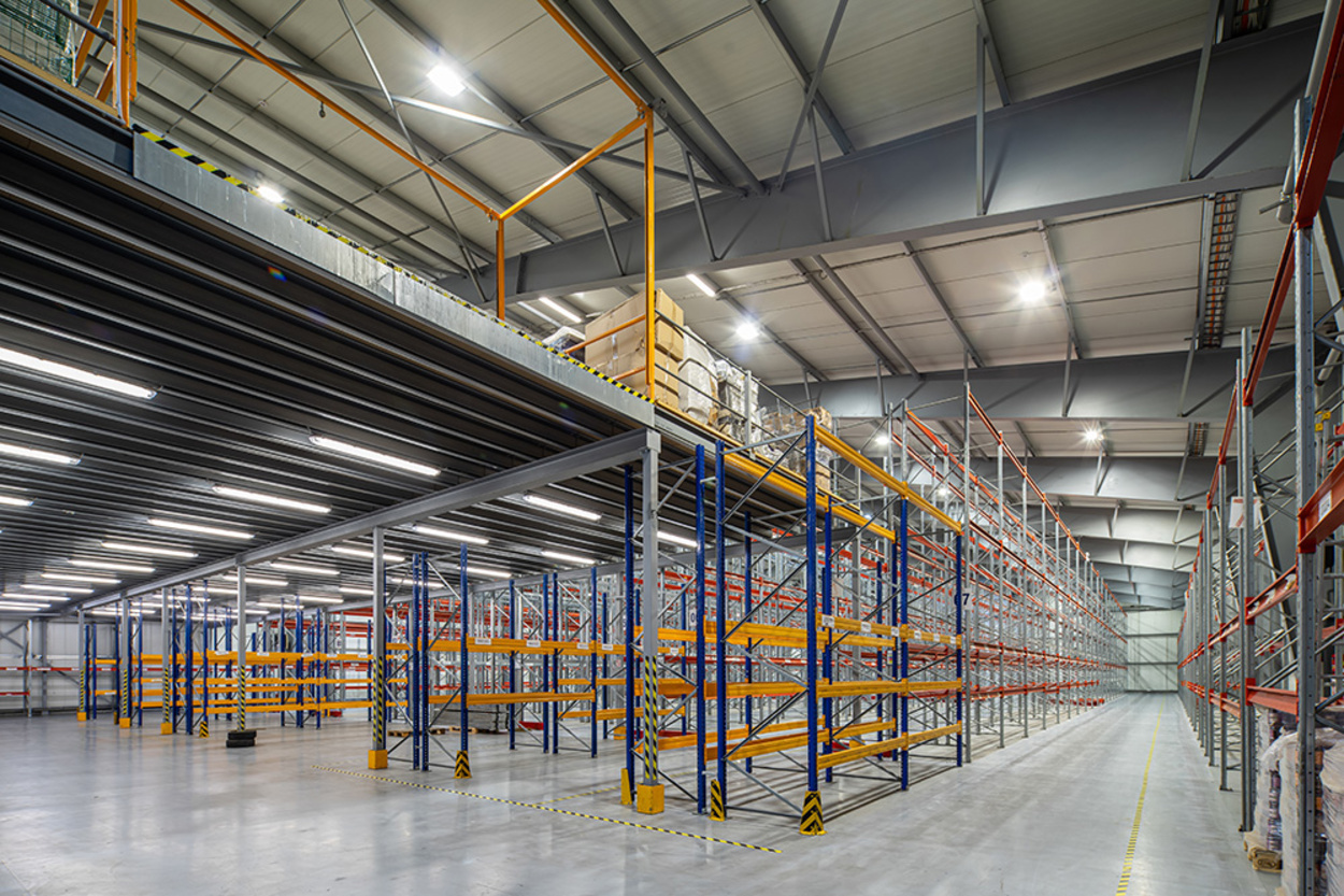 Industrie­beleuchtung bei Elektro Zimmermann GmbH in Aschaffenburg